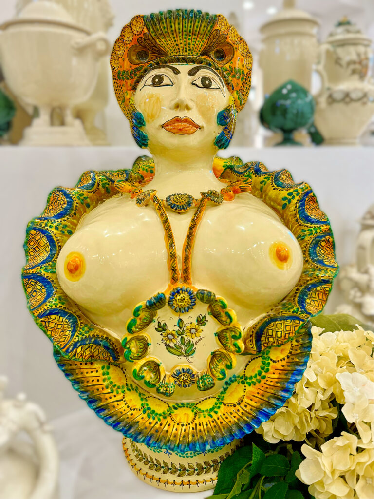 Ceramic, Grottaglie, Puglia. Photo by the Puglia Guys, Puglia ambassadors. PugliaGuys.com