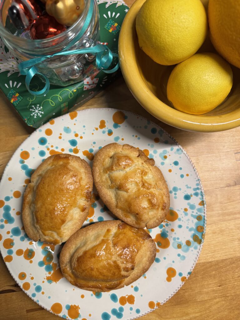 A Christmas pasticciotto. Mince pie pasticciotti made by the Puglia Guys for the Puglia Kitchen Christmas crossover.