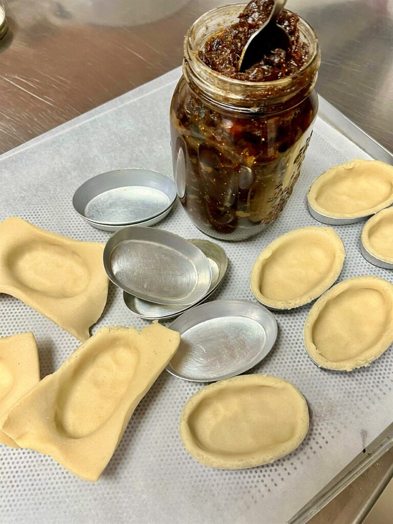 A Christmas pasticciotto. Mince pie pasticciotti made by the Puglia Guys for the Puglia Kitchen Christmas crossover.