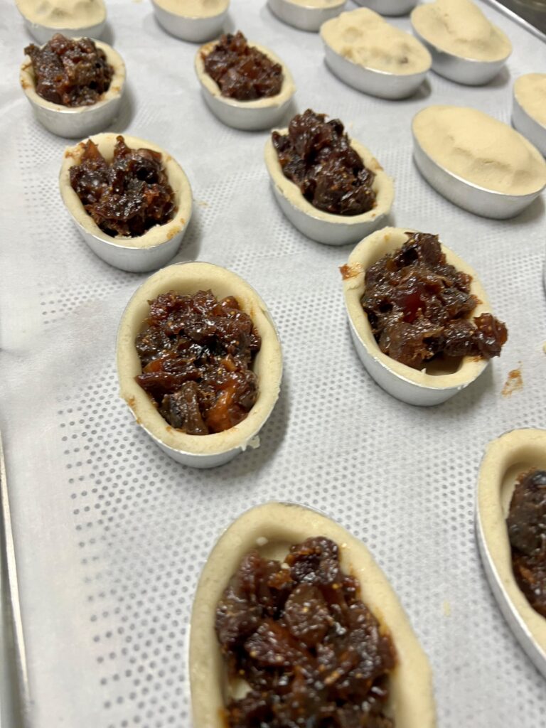 A Christmas pasticciotto. Mince pie pasticciotti made by the Puglia Guys for the Puglia Kitchen Christmas crossover.