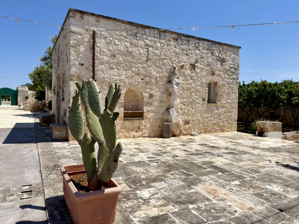 Masseria Ayroldi from the Puglia Guys Guide to Accommodation in Puglia.